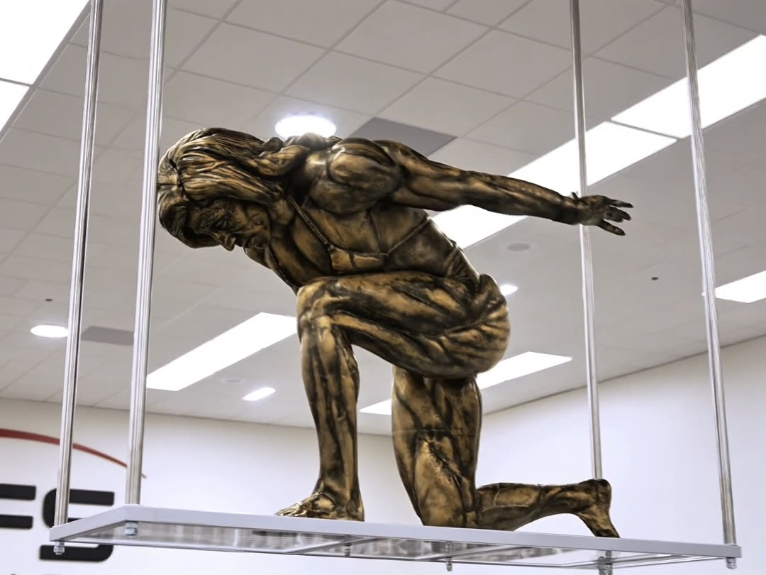 Sarah Villegas statue AFS Club